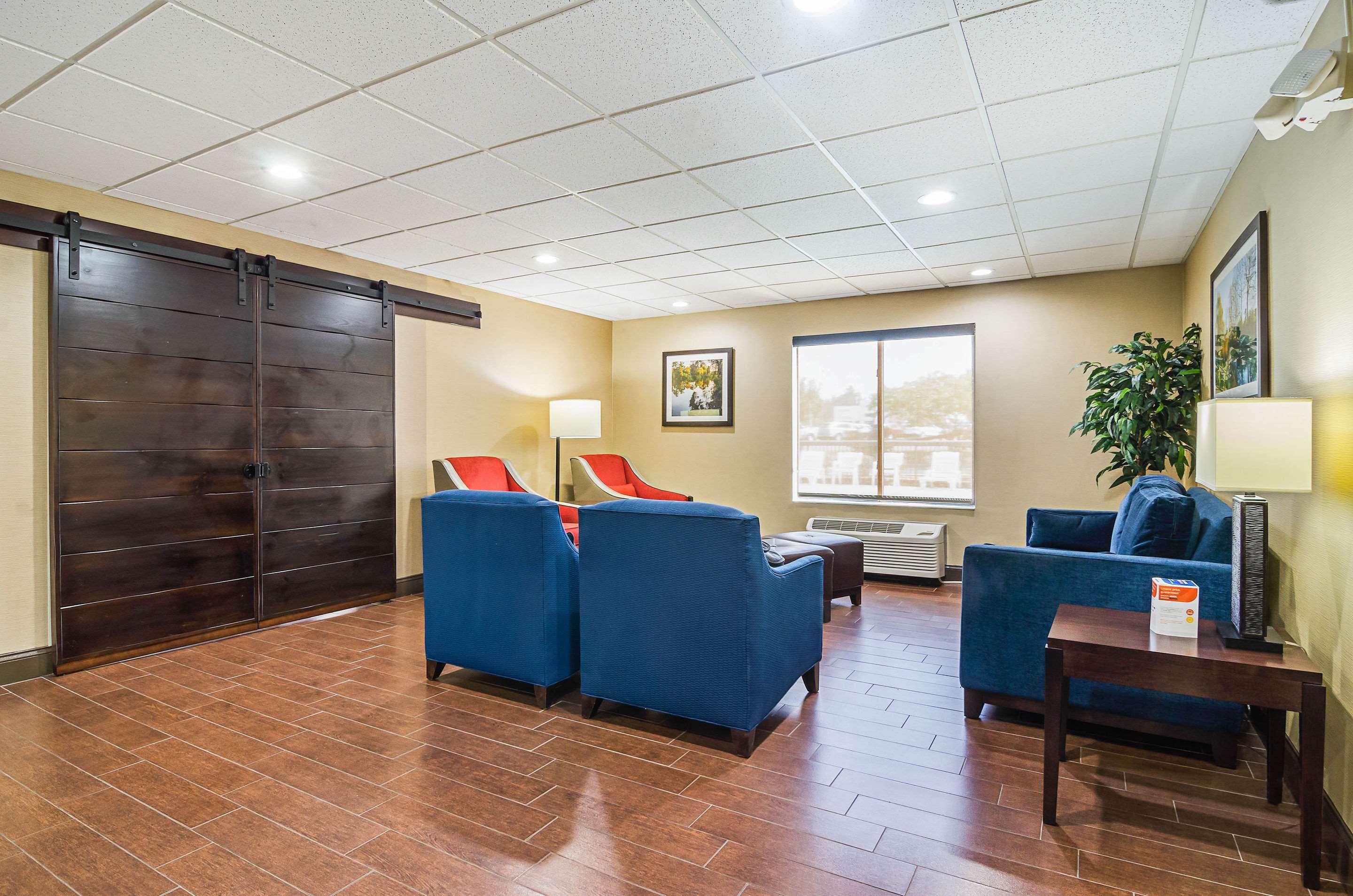 Comfort Inn & Suites Oxford South Екстер'єр фото