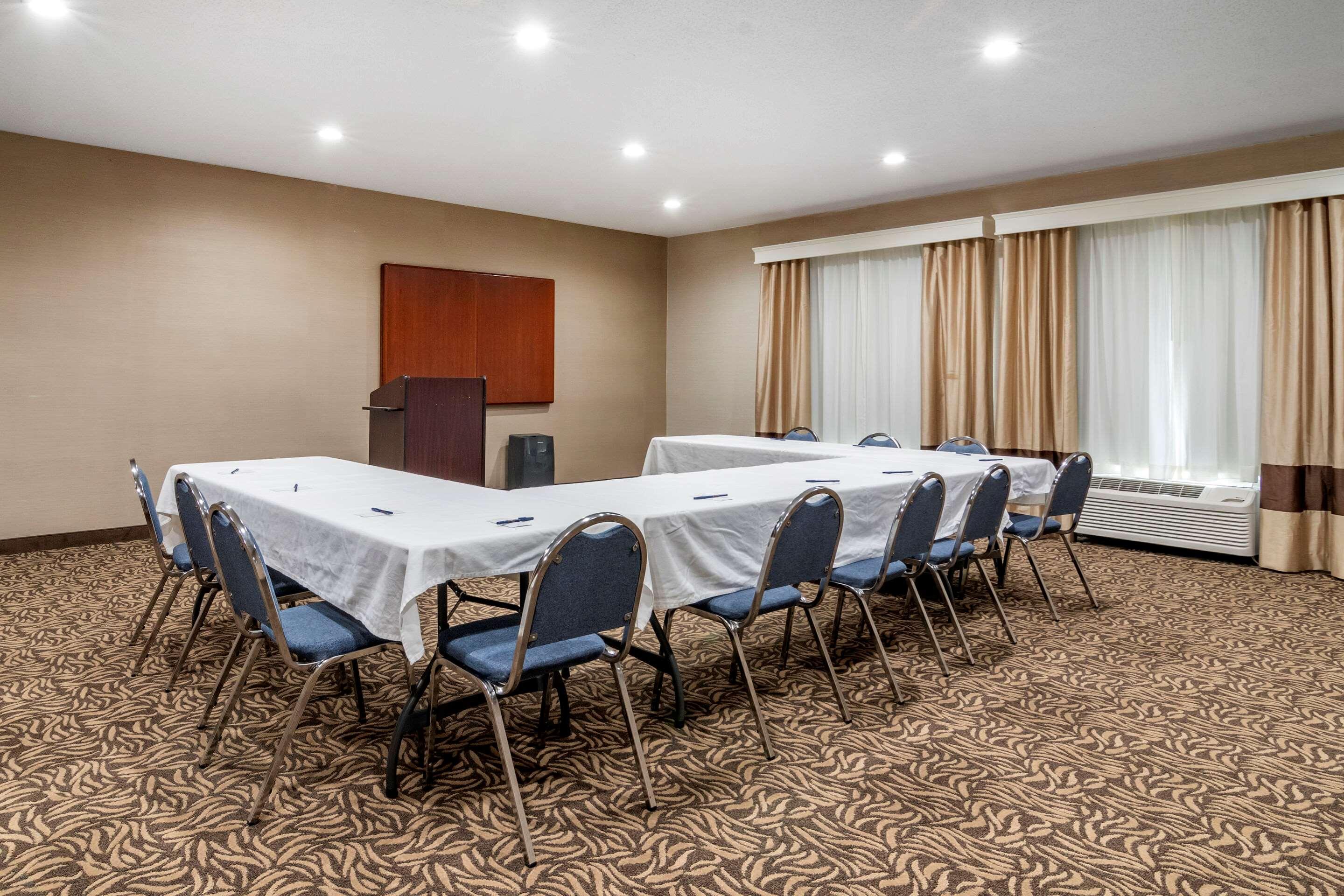 Comfort Inn & Suites Oxford South Екстер'єр фото