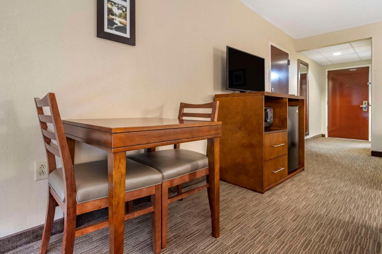 Comfort Inn & Suites Oxford South Екстер'єр фото