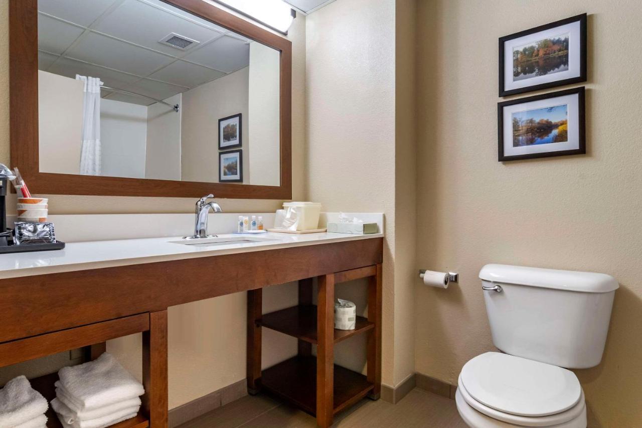 Comfort Inn & Suites Oxford South Екстер'єр фото