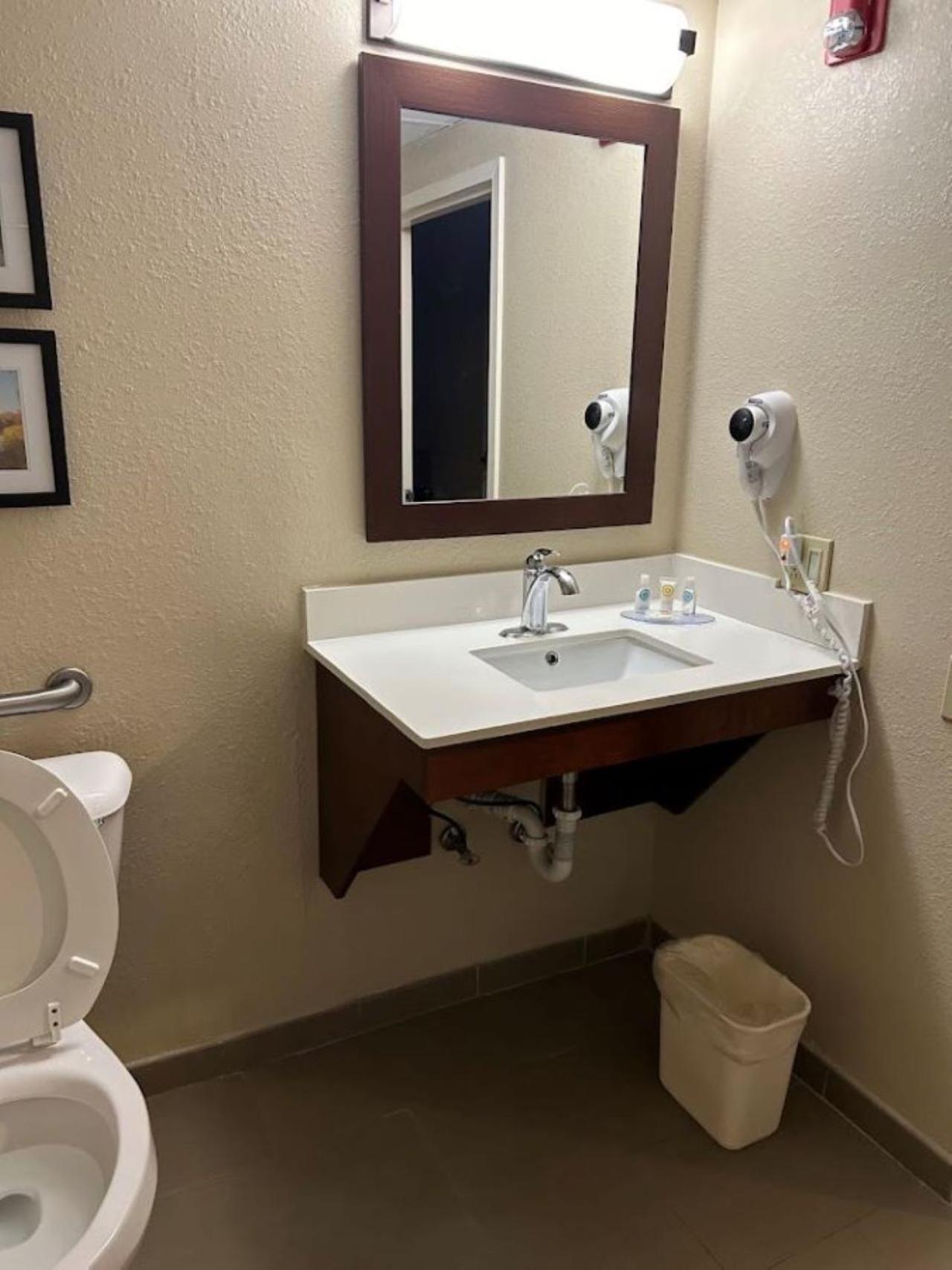 Comfort Inn & Suites Oxford South Екстер'єр фото